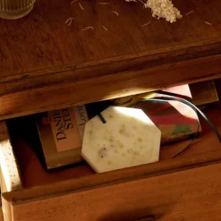 Carrière FrèresCyprès - Cupressus                Palet Botanique