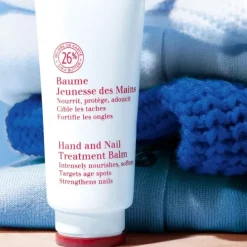 CLARINSBaume Jeunesse des Mains                96% d’ingrédients d’origine naturelle