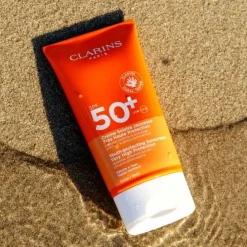 CLARINSCrème Solaire Corps UVA/UVB SPF50+                Hydratation Confort