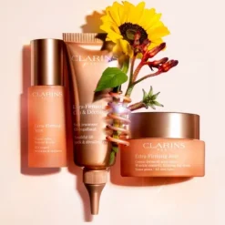 CLARINSExtra-Firming Cou et Décolleté                Soin jeunesse lift-regalbant