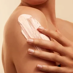 CLARINSGommage Exfoliant Peau Neuve                Gommage Corps