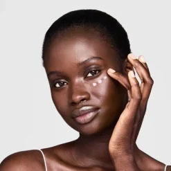 ESTEE LAUDERDayWear                Gel Crème Contour des Yeux Rafraîchissant Anti-Oxydant et Hydratant