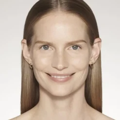 ESTEE LAUDERFuturist                Sérum de Teint - Fond de teint léger SPF 20