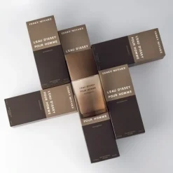 Issey MiyakeWood&Wood                Eau de Parfum Intense