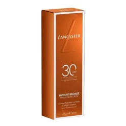 LANCASTERInfinite Bronze                Crème Solaire Protectrice Teintée SPF30