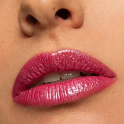 Miss Pupa Starlight                Rouge à lèvres ultra brillant effet cristal étincelant