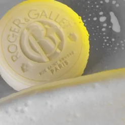 Roger&GalletCologne Twist                Pain Nettoyant 3 en 1 Corps-Visage-Cheveux